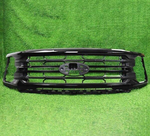 2024–2025 Ford F-150 XLT Front Bumper Upper Grille – Gloss Black OEM-Style