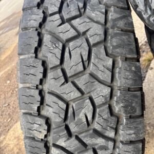 FORD F-250 TREMOR OEM WHEELS + TOYO OPEN COUNTRY A/T 35x12.50