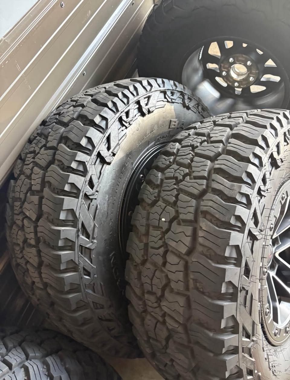 BRAND NEW JEEP WRANGLER RUBICON WHEELS & TIRES — 35” MICKEY THOMPSON BAJA BOSS M/T photo 4 BRAND NEW JEEP WRANGLER RUBICON WHEELS & TIRES, 35” MICKEY THOMPSON BAJA BOSS M/T