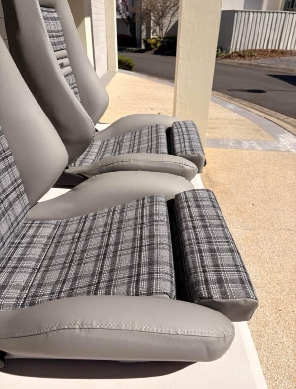 RECARO LXC PERFORMANCE SEATS — EXCELLENT CONDITION