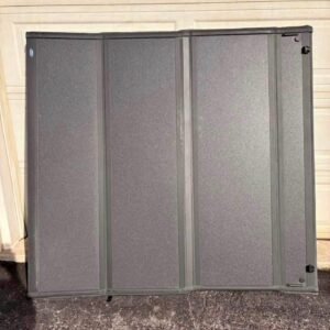 FACTORY FORD F-150 OEM HARD TRI-FOLD TONNEAU COVER — 5.5FT BED