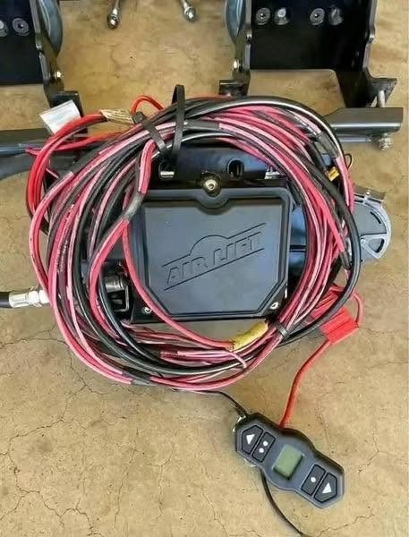 AIR LIFT LOADLIFTER 5000 AIR SPRING KIT + WIRELESSAIR COMPRESSOR — COMPLETE KIT