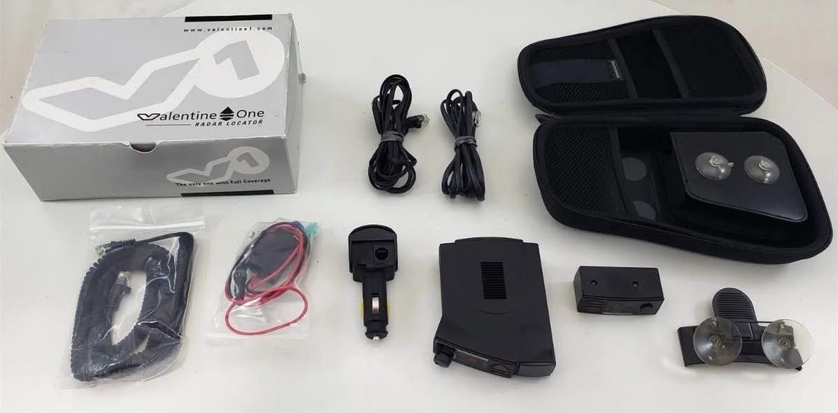 VALENTINE ONE GEN 1 RADAR LOCATOR — COMPLETE PACKAGE photo 2 VALENTINE ONE GEN 1 RADAR LOCATOR — COMPLETE PACKAGE