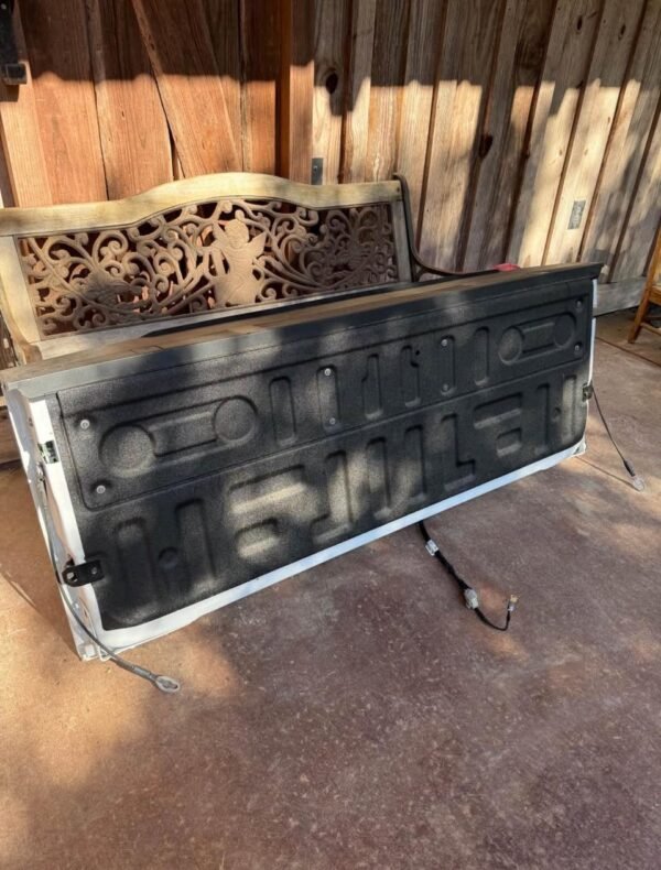 2023 FORD F-150 OEM TAILGATE – WHITE