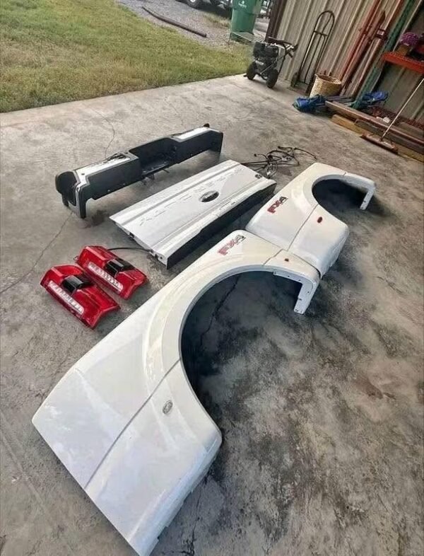 2023–2025 FORD F-250 / F-350 / F-450 DUALLY — STAR WHITE REAR BODY PARTS