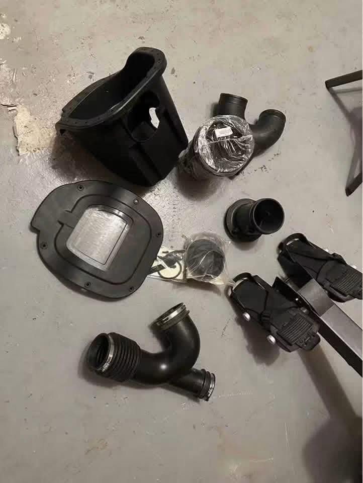 BRAND NEW ROUSH F-150 COLD AIR INTAKE – 2.7L / 3.5L V6 – 2018–2025! photo 2 BRAND NEW ROUSH F-150 COLD AIR INTAKE: 2.7L / 3.5L V6-2018-2025!