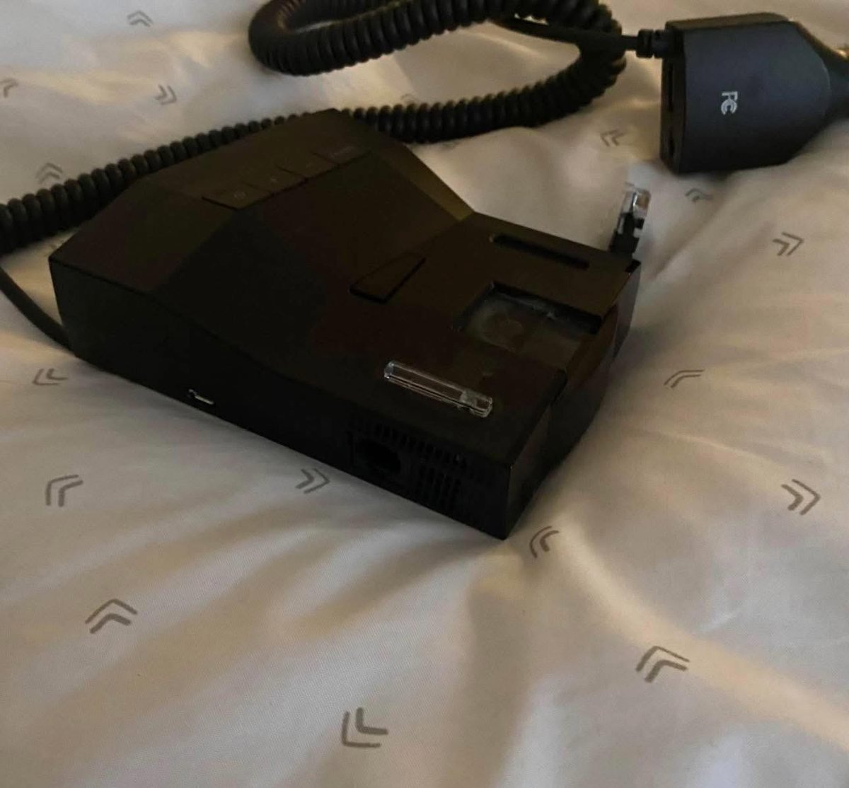 UNIDEN R8W EXTREME LONG-RANGE 360° RADAR/LASER DETECTOR photo 2 UNIDEN R8W EXTREME LONG-RANGE 360° RADAR/LASER DETECTOR