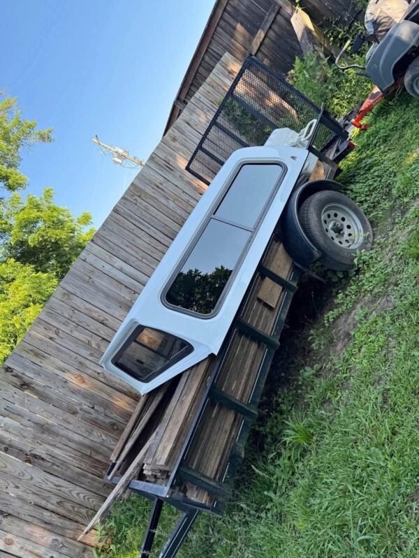 CAMPER SHELL / TRUCK TOPPER FOR 6.5’ SHORT BED – LED LIGHTS + SLIDING GLASS!