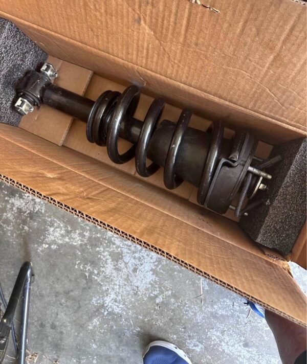 ARNOTT AIR SUSPENSION STRUT — YUKON DENALI