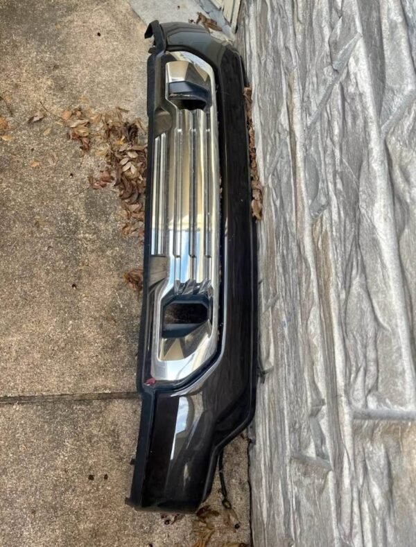 2019–2022 GMC Sierra Front Bumper + Fascia + Fog Lights PRICE:$500 ShippedThis is a great