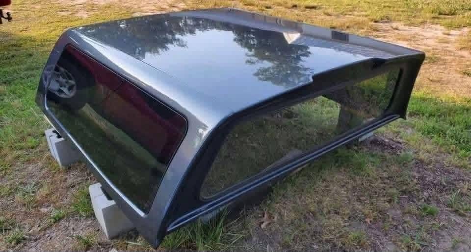 Tundra Truck Cap, 5.8ft bed photo 3 Tundra Truck Cap, 5.8ft bed